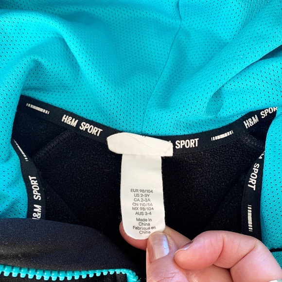 H&M Boys Track Suit - Picture 4 of 6